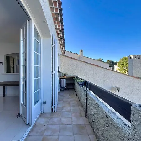 T2 Duplex Avec Climatisation Et Terrasse Proche De La - Fr-1-770-72 *