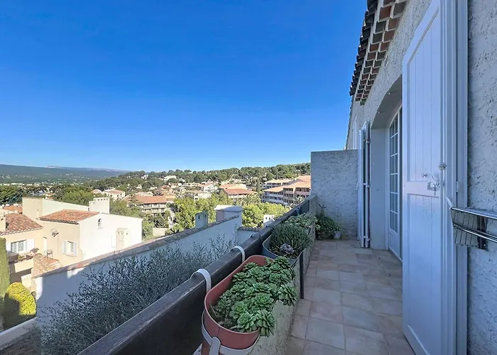 T2 Duplex Avec Climatisation Et Terrasse Proche De La - Fr-1-770-72 * Les Lecques