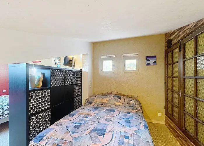 Apartamento T2 Duplex Avec Climatisation Et Terrasse Proche De La - Fr-1-770-72 *