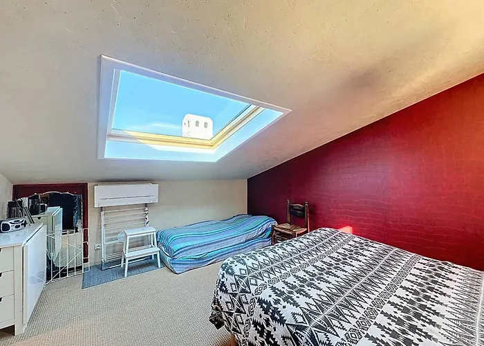 T2 Duplex Avec Climatisation Et Terrasse Proche De La - Fr-1-770-72 Les Lecques